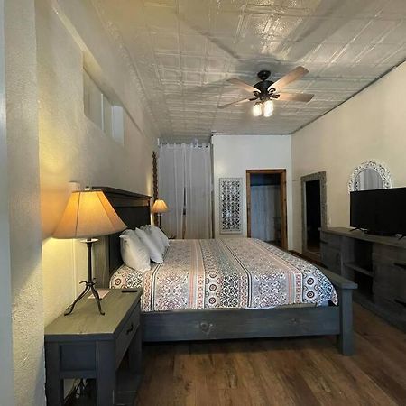 Loft 4 - 1 Of 5 Downtown Apartment Alpine Ngoại thất bức ảnh